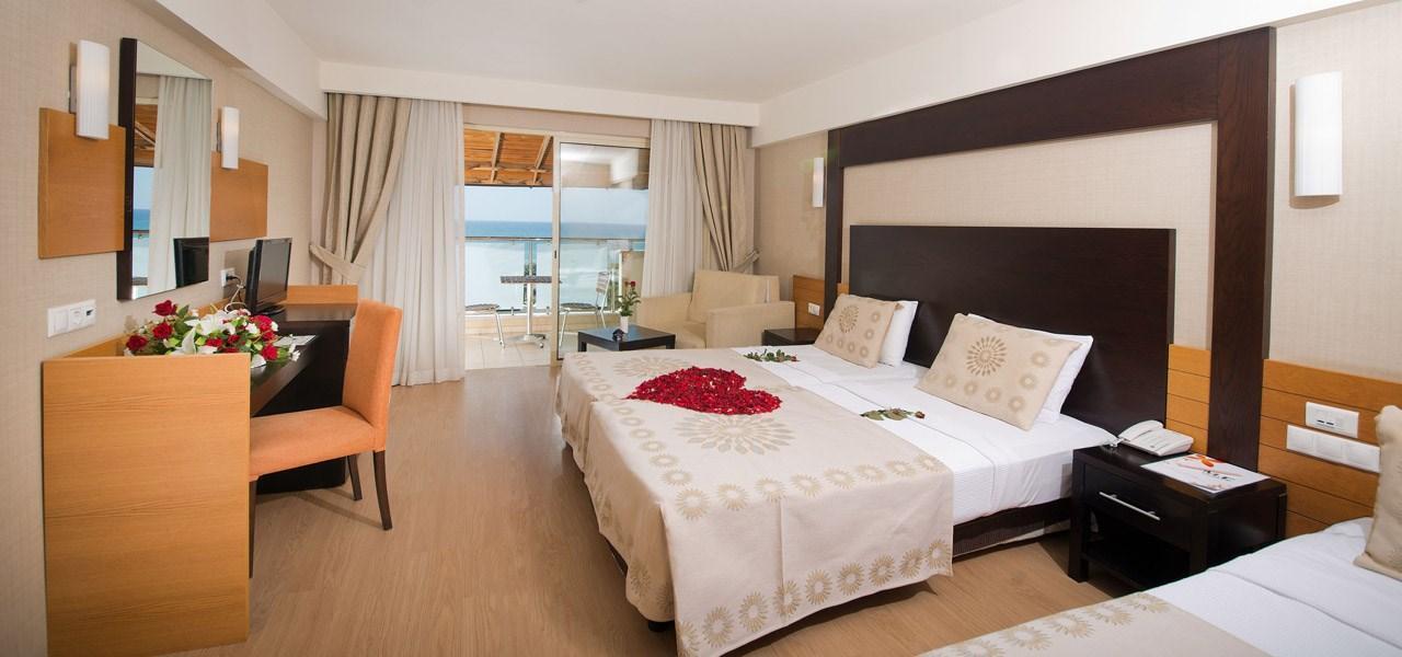 Mc Arancia Resort Hotel 阿拉尼亚 外观 照片